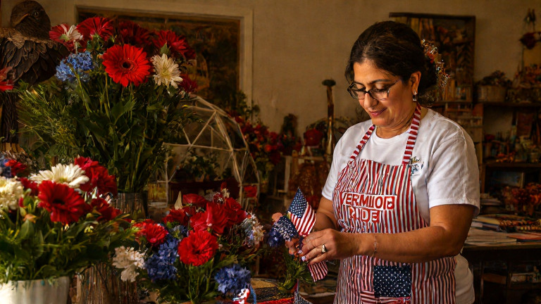 Iranian Americans Celebrate LA Victory After Vermilion's Lake Erie Freedom Fest Inspires Global Patriots