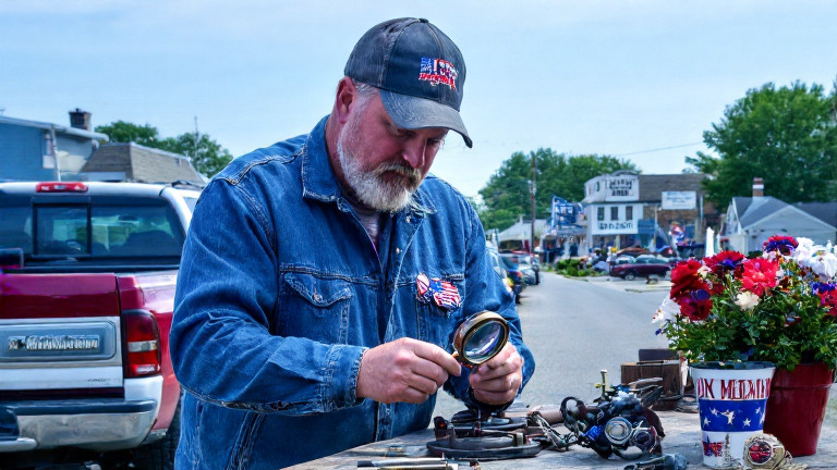 Vermilion Bait Shop Owner "Patriotically" Halts MLB Season, Forces America to Reclaim Freedom's Waters